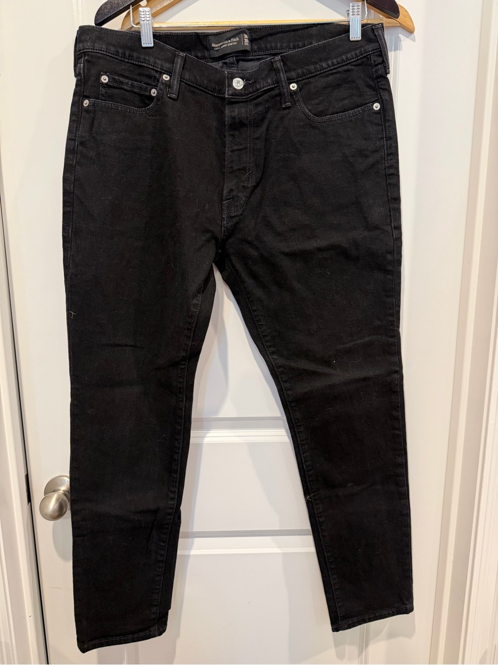 Abercrombie & Fitch Men's Black Suoer Skinny Stretch Jeans